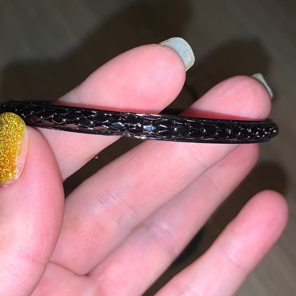 Set of 3 teal & black straw metal bangle bracelets - Picture 2 of 7